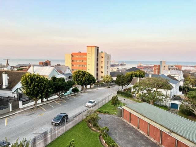 2 Bedroom Property for Sale in Port Elizabeth Central Eastern Cape